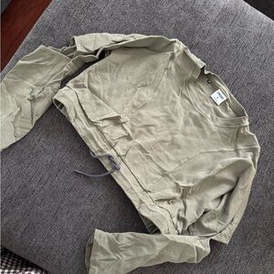 Gymshark Olive Green Cropped Sweatshirt women’s M